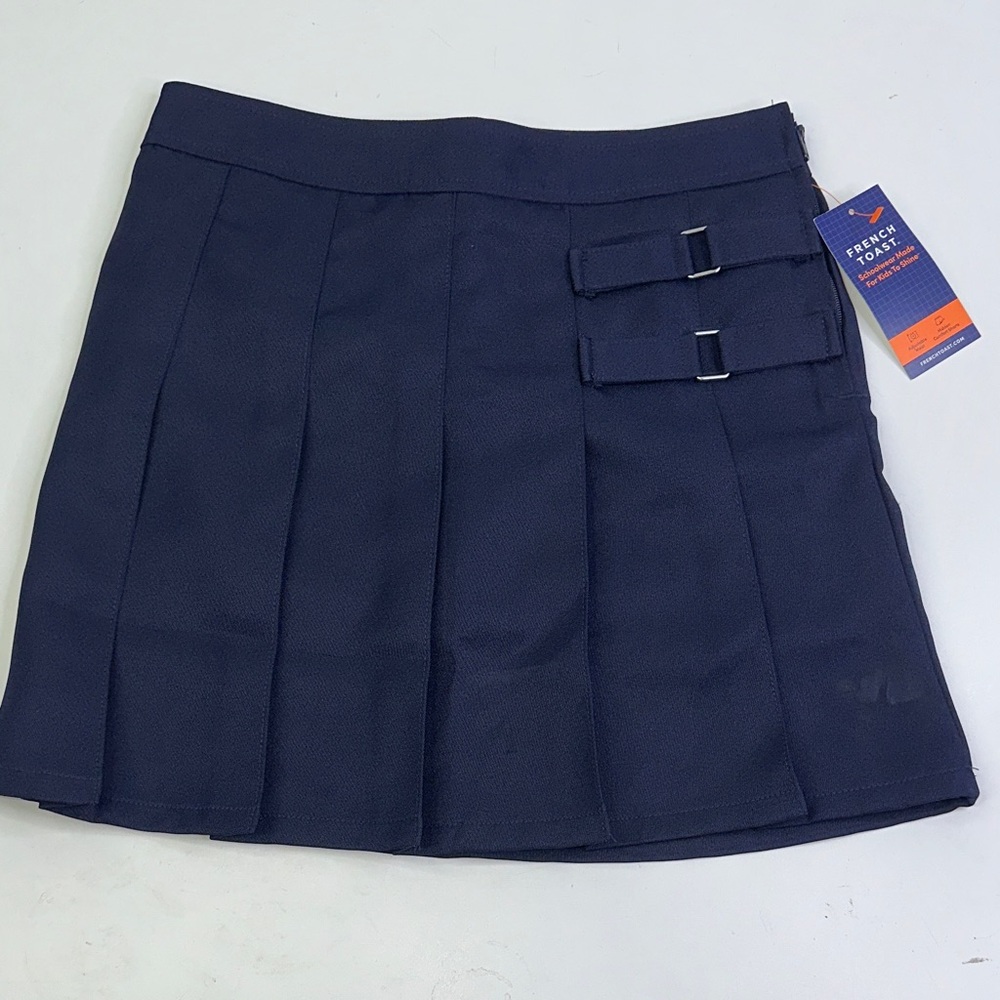French Toast girls Navy Mini Skirt with Buckle Accent size 8 uniform